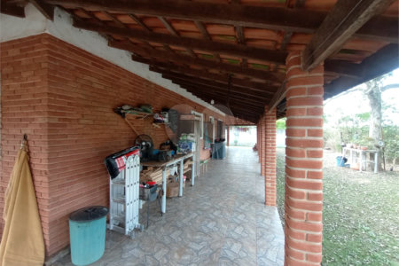 Casa à venda com 3 quartos, sendo 1 suíte,  em Estância Conceição, Itapetininga, SP