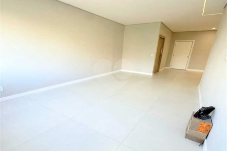 Apartamento à venda com 3 quartos, sendo 1 suíte, em Laranjeiras, Rio de Janeiro, RJ