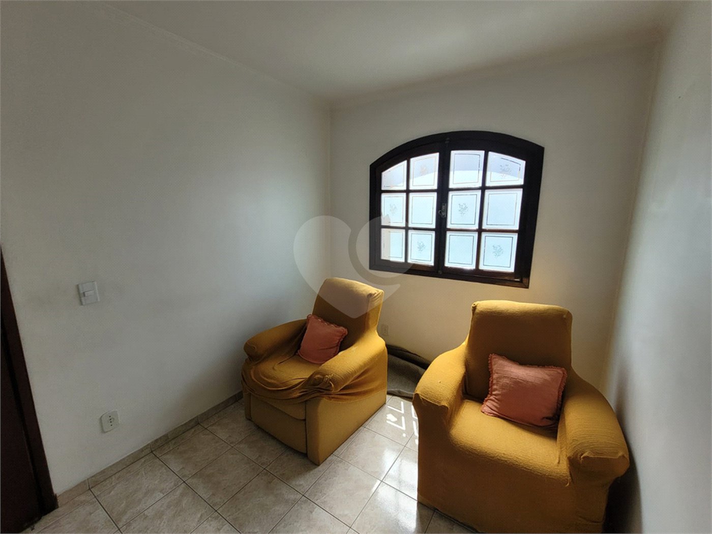 Sobrado à venda com 3 quartos, sendo 1 suíte, em Vila dos Remédios, São Paulo, SP