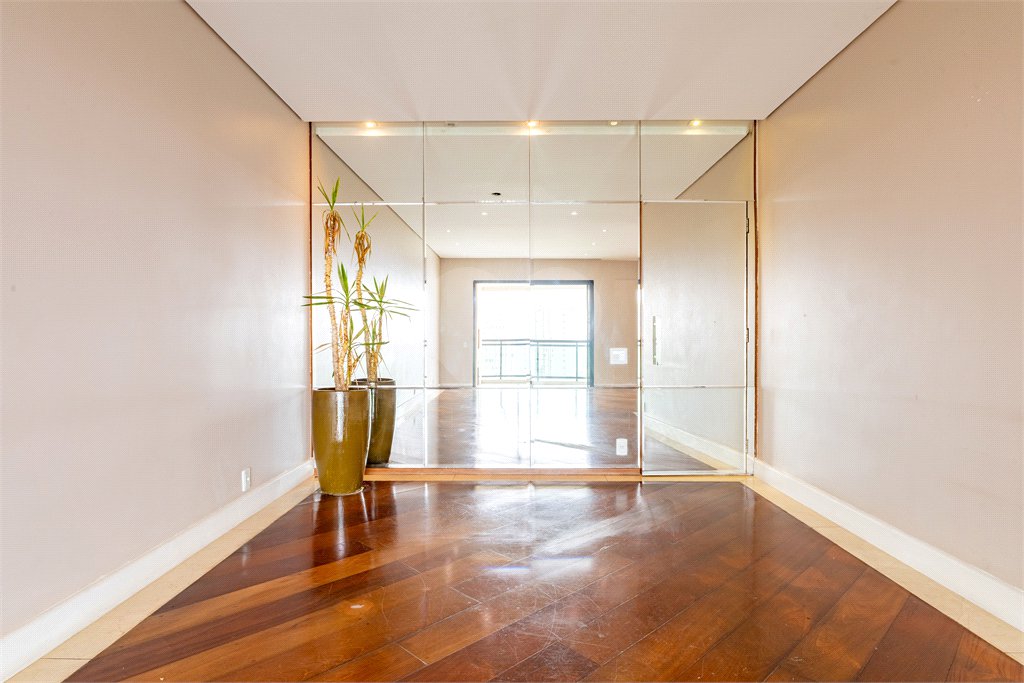 Apartamento à venda com 4 quartos, sendo 3 suítes, em Vila Suzana, São Paulo, SP