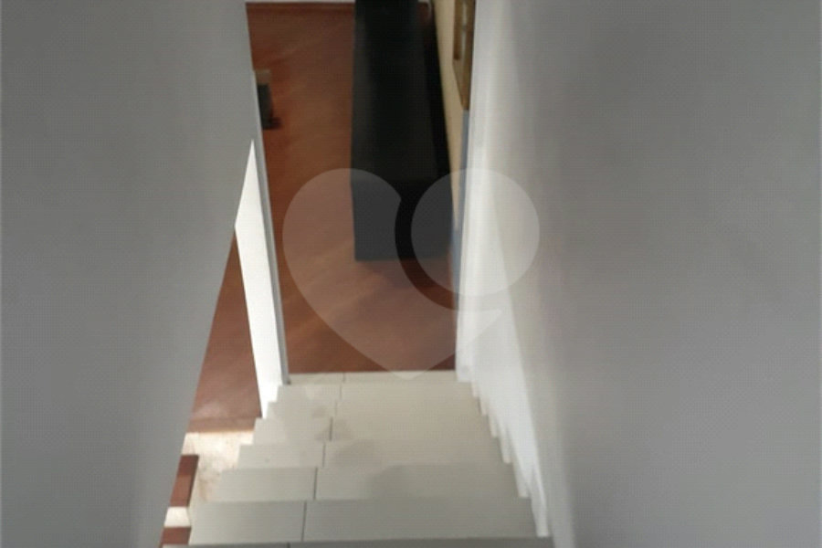 Sobrado à venda com 4 quartos, sendo 2 suítes, em Tremembé, São Paulo, SP