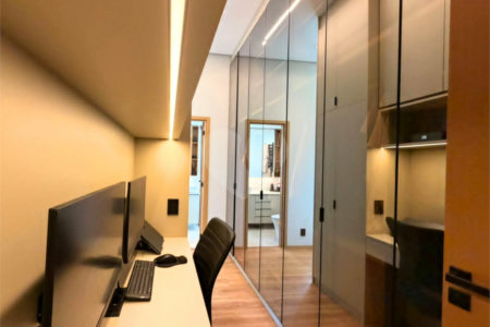 Apartamento à venda com 3 suítes em Santo Amaro, São Paulo, SP