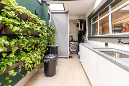Casa à venda com 4 suítes em Cidade Monções, São Paulo, SP