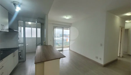 Apartamento à venda com 2 quartos em Vila Anastácio, São Paulo, SP