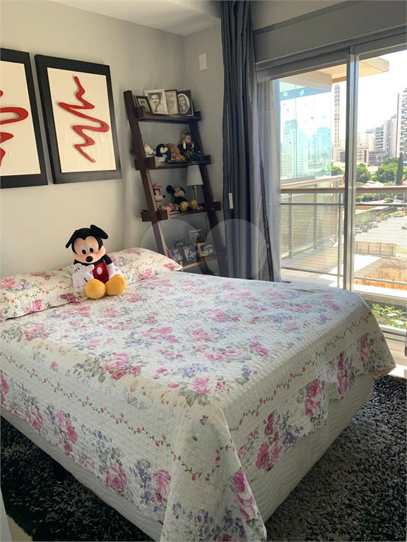 Apartamento para alugar com 3 quartos, sendo 2 suítes, em Jardim das Acácias, São Paulo, SP