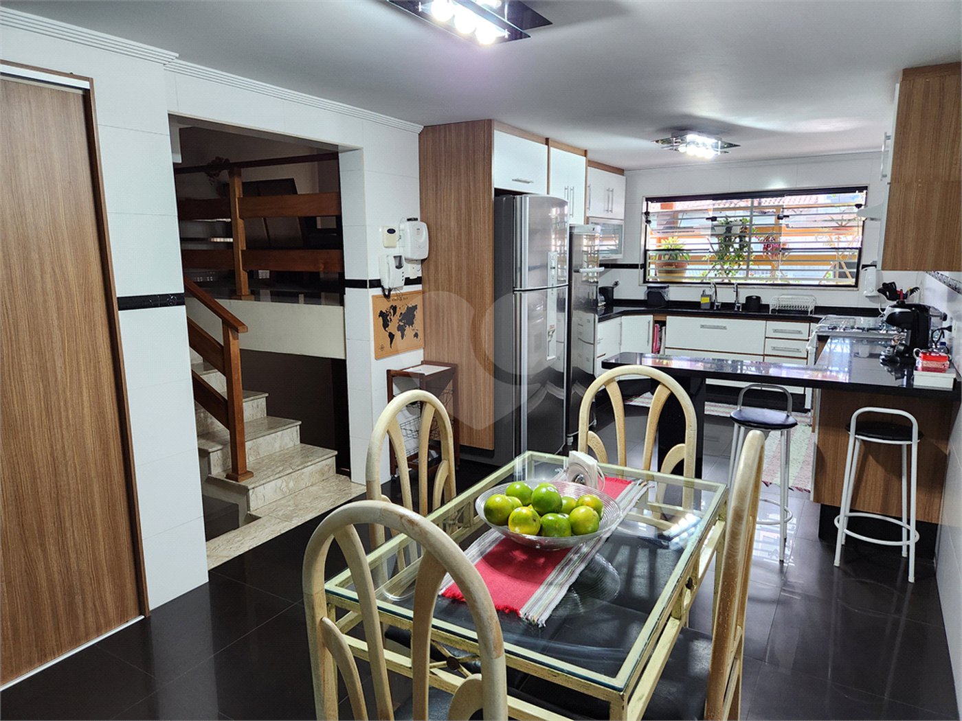 Casa à venda com 4 quartos, sendo 3 suítes,  em Vila Rosália, Guarulhos, SP