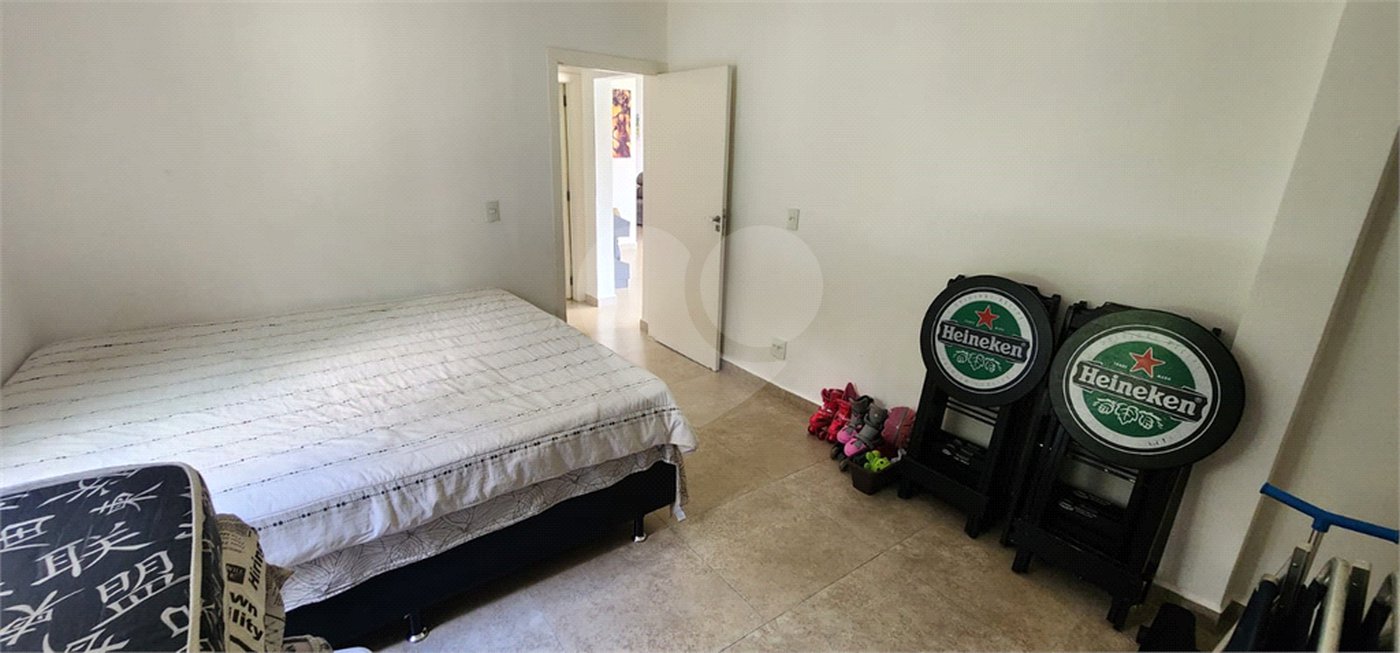 Casa à venda com 4 quartos, sendo 2 suítes, no condomínio Marinas, Bom Jesus dos Perdões - SP