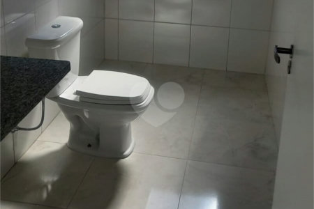 Casa à venda com 4 quartos, sendo 2 suítes,  no condomínio Jardim Imperador, Igaratá - SP