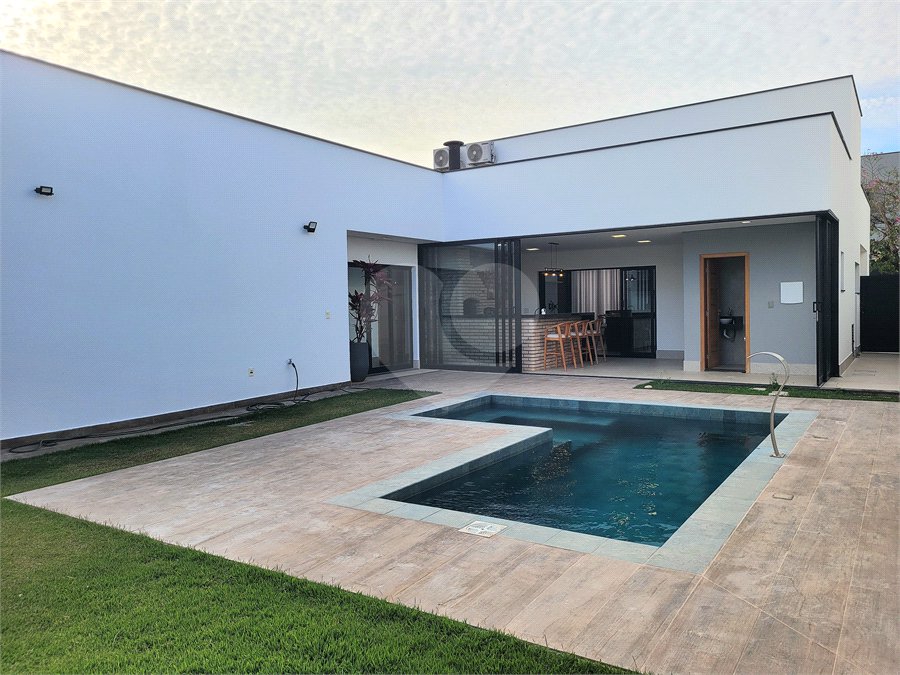 Casa à venda com 3 suítes no condomínio Alphaville Nova Esplanada 3, Votorantim - SP