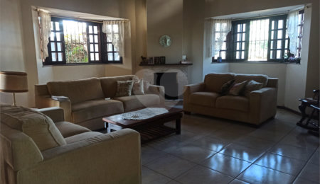 Casa à venda com 3 quartos, sendo 1 suíte, em Vila Esperia Ou Giglio, Atibaia, SP