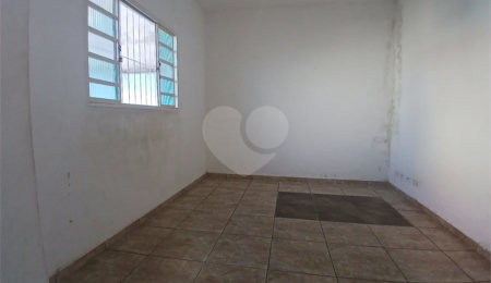 Casa à venda com 2 quartos em Jardim das Palmeiras, Atibaia, SP