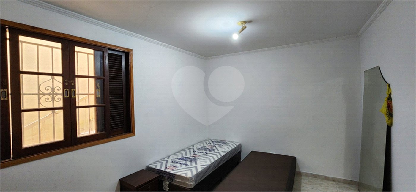 Casa térrea com duas edículas para venda - Saúde, SP.