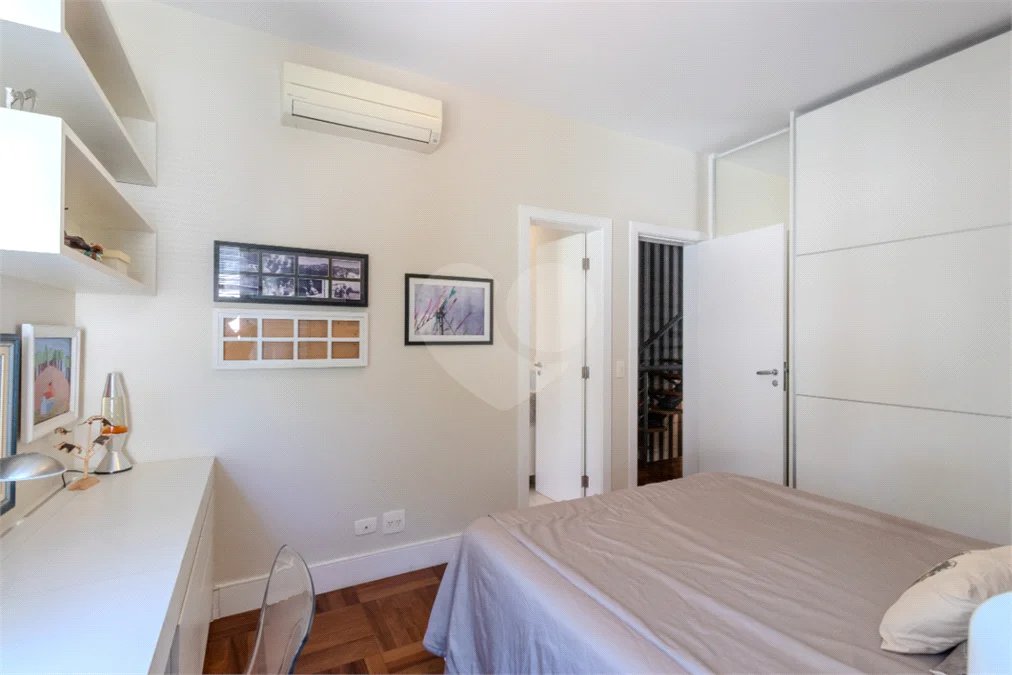 Casa à venda com 4 suítes no condomínio Laplace Spe, São Paulo - SP