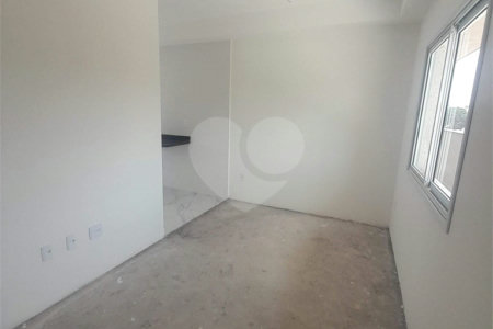 Apartamento à venda | 32,15 m² | 1 dormitório | Quintal privativo | Tucuruvi