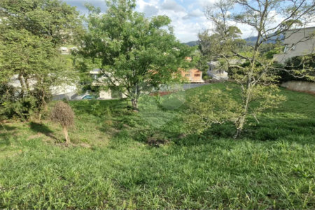 TERRENO À VENDA | CONDOMÍNIO PORTO ATIBAIA