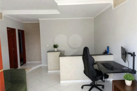 Sobrado à venda com 4 quartos, sendo 1 suíte,  em Residencial Monte Verde, Indaiatuba, SP