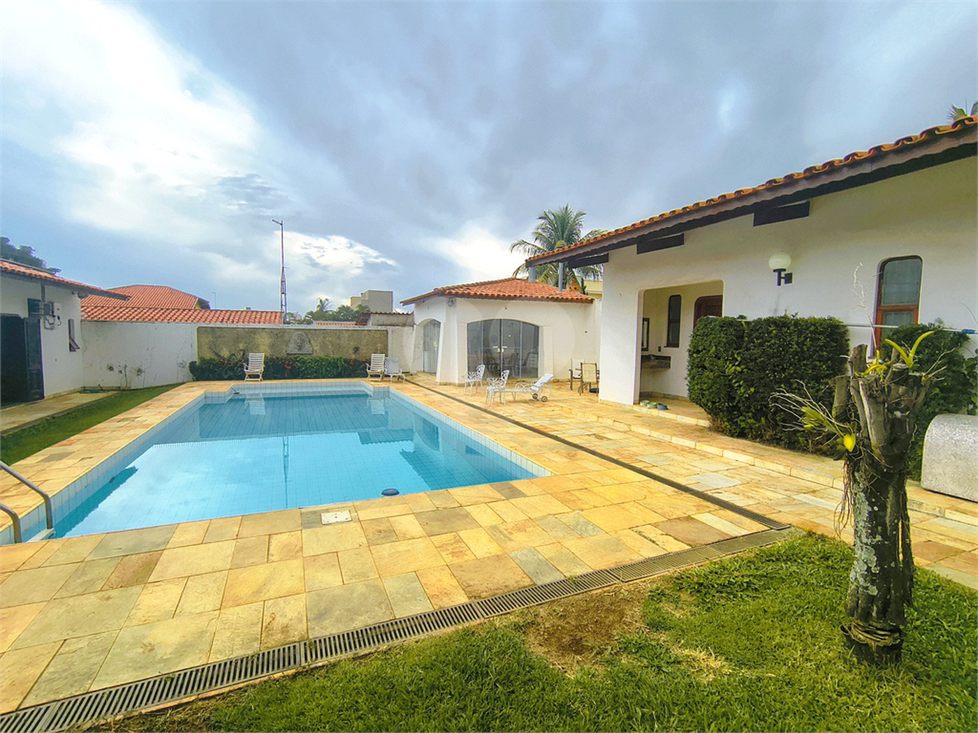Casa à venda com 5 quartos, sendo 4 suítes, em Jardim Dom Bosco, Indaiatuba, SP
