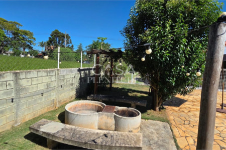 Casa em condomínio à venda ou para alugar com 3 quartos, sendo 1 suíte,  em Village da Serra, Araçoiaba da Serra, SP