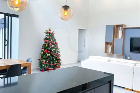 Casa à venda com 3 suítes no condomínio Mantova, Indaiatuba - SP
