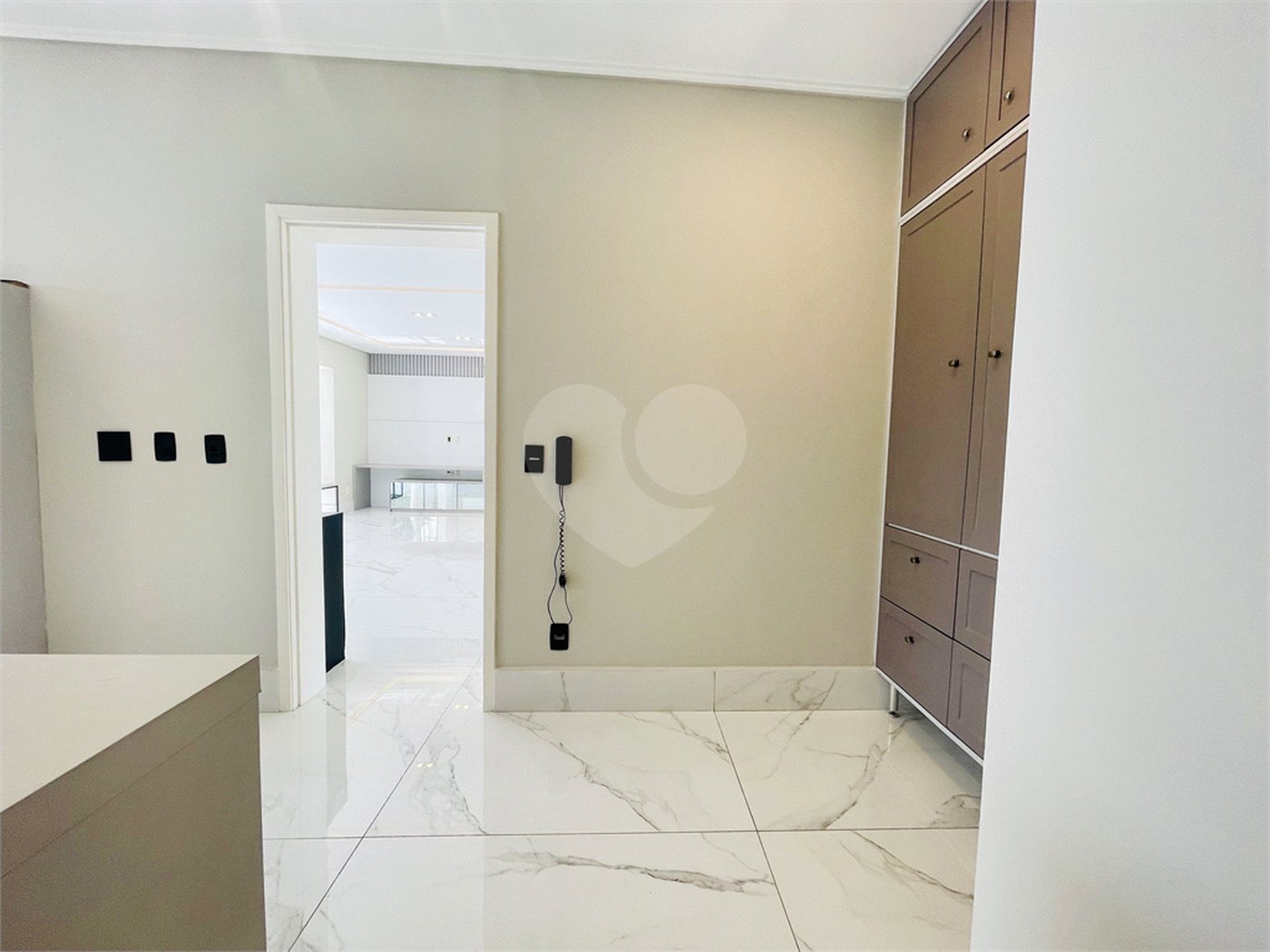 Apartamento à venda com 3 suítes em Vila Gilda, Santo André, SP