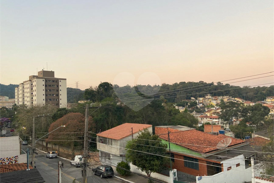Sobrado à venda com 3 quartos, sendo 1 suíte,  em Horto Florestal, São Paulo, SP