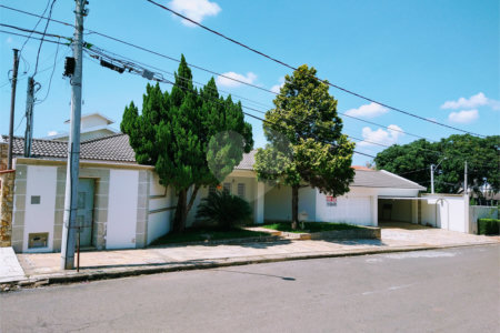 Sobrado à venda com 5 suítes em Solar de Itamaracá, Indaiatuba, SP