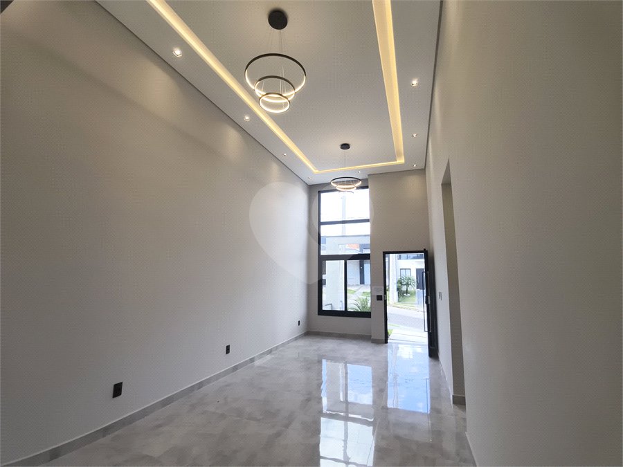 Casa à venda com 3 quartos, sendo 1 suíte,  no condomínio Horto Florestal Villagio, Sorocaba - SP