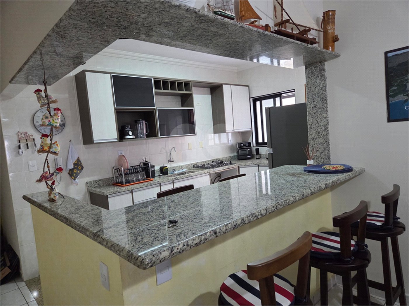 Apartamento à venda com 2 quartos, sendo 1 suíte, em Canto do Forte, Praia Grande, SP