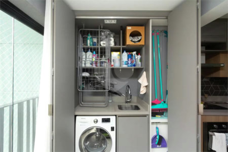 Apartamento à venda com 3 quartos, sendo 1 suíte,  em Vila Olímpia, São Paulo, SP