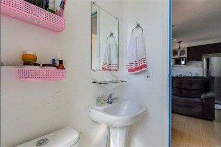 Apartamento à venda com 2 quartos em Parque Industrial Tomas Edson, São Paulo, SP