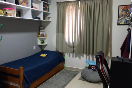 Casa à venda com 3 suítes no condomínio Residencial Marchant Buarque, Atibaia - SP