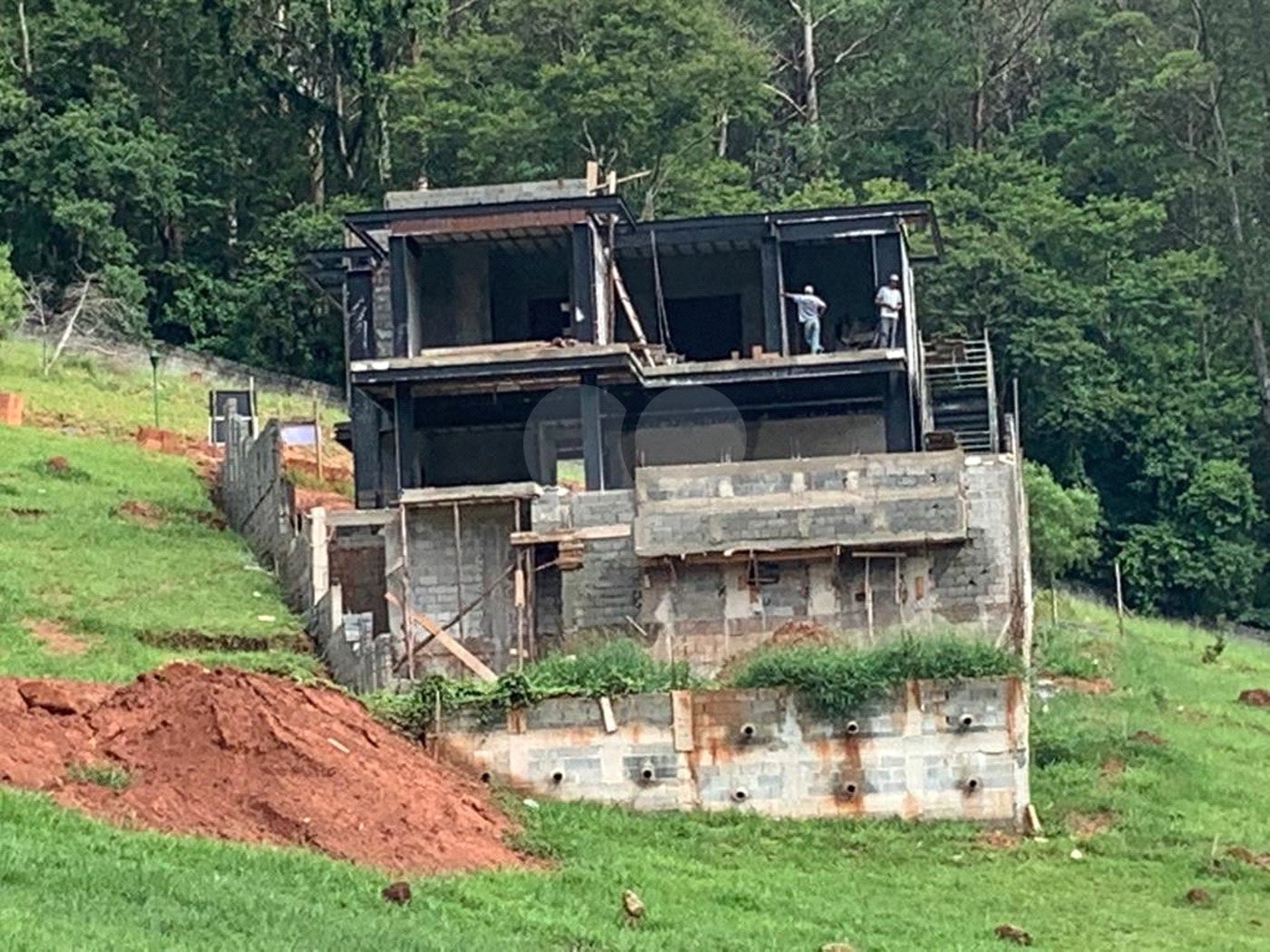Terreno à venda com 4 quartos, sendo 5 suítes,  no condomínio Quintas da Boa Vista, Atibaia - SP