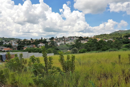 Terreno à venda em Jardim Maristela, Atibaia, SP