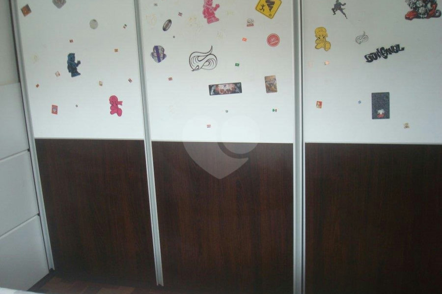 Sobrado à venda com 3 quartos, sendo 1 suíte,  em Parque Peruche, São Paulo, SP