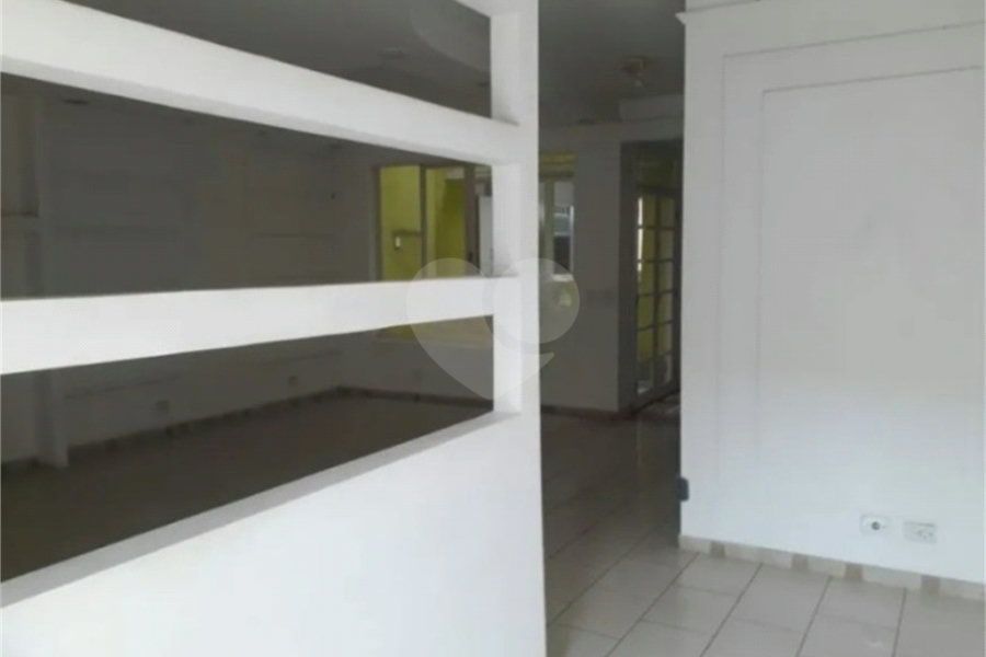 Sobrado à venda com 4 suítes em Santana, São Paulo, SP