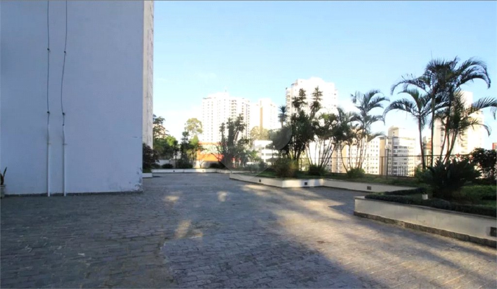 Apartamento à venda com 3 quartos, sendo 1 suíte, em Vila Andrade, São Paulo, SP