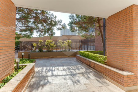 Apartamento para alugar com 3 quartos, sendo 1 suíte, em Alto da Boa Vista, São Paulo, SP