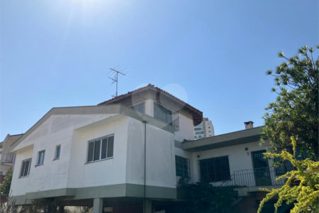 Casa à venda com 5 quartos, sendo 2 suítes,  em Vila Maria Alta, São Paulo, SP