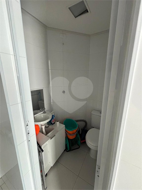 Apartamento à venda com 3 quartos, sendo 1 suíte, em Canto do Forte, Praia Grande, SP