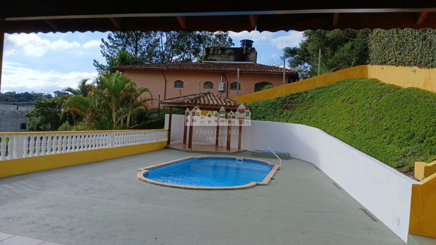 Casa para alugar com 3 quartos, sendo 1 suíte, em Vila Petrópolis, Atibaia, SP