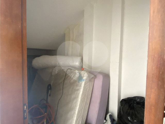 Sobrado à venda com 3 quartos, sendo 1 suíte,  em Jardim Vila Galvão, Guarulhos, SP