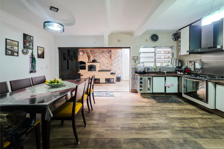 Casa à venda com 4 quartos, sendo 1 suíte, em Sapopemba, São Paulo, SP