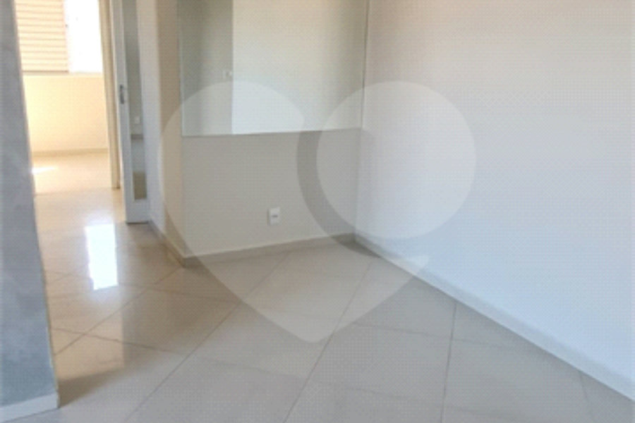 Apartamento à venda com 3 quartos em Vila Talarico, São Paulo, SP
