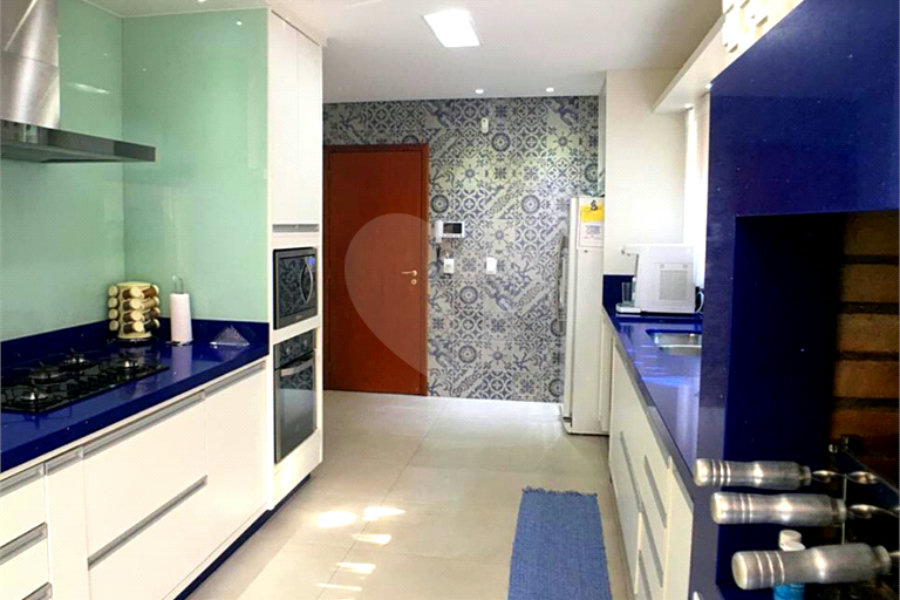 Sobrado à venda com 4 quartos, sendo 3 suítes, em Horto Florestal, São Paulo, SP