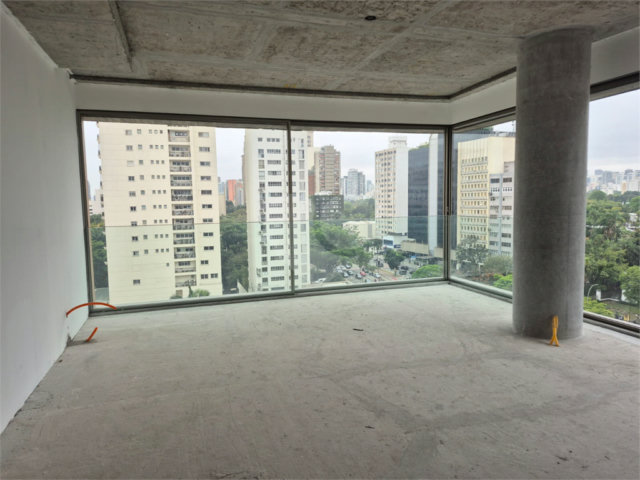 Apartamento à venda com 3 suítes em Jardim Europa, São Paulo, SP