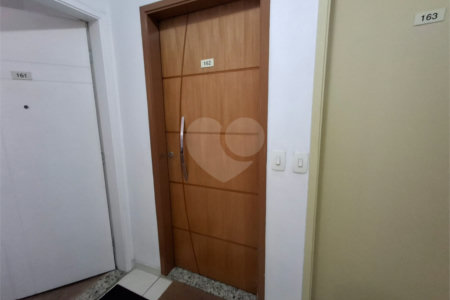 Apartamento à venda com 2 quartos em Vila Anastácio, São Paulo, SP