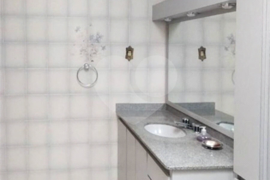 Sobrado à venda com 3 quartos, sendo 1 suíte, em Mooca, São Paulo, SP