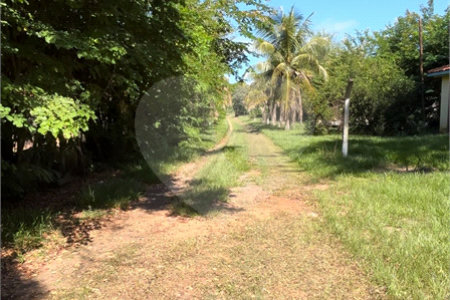 Chácara à venda com 3 quartos, sendo 1 suíte, no Centro, Três Lagoas, MS