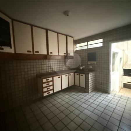 Sobrado à venda com 3 quartos, sendo 1 suíte,  em Vila Santo Antônio, São Paulo, SP