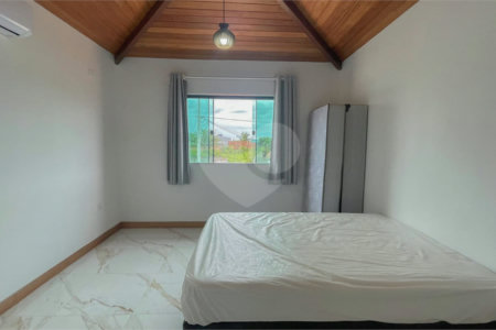 Casa à venda ou para alugar com 4 quartos, sendo 2 suítes, em São José, Armação dos Búzios, RJ